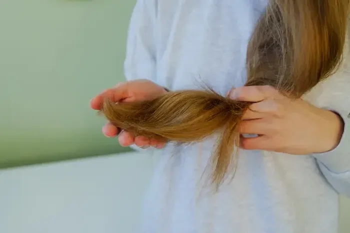 How To Reduce Dryness of Hair?